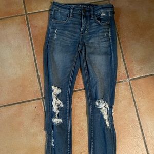 High waisted stretchy jeans